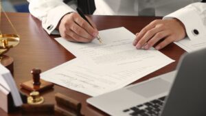 Difference Between a Living Will and a Living Trust