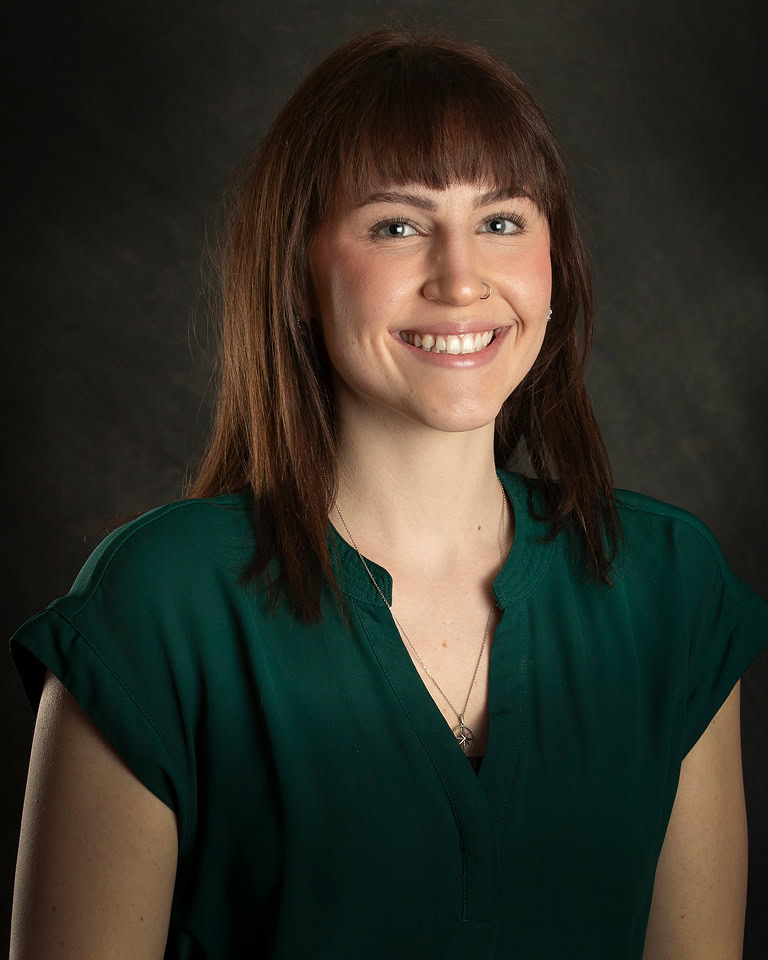 Angela Hessler Headshot