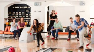 What Bowling Leagues Teach Us About Teamwork and Longevity